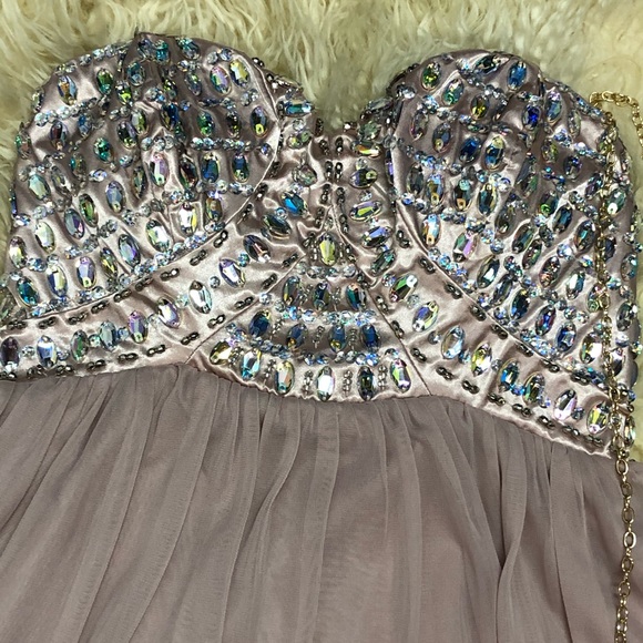 Sequin Hearts Taupe Cocktail Dress Size 5 NWT - Picture 2 of 7